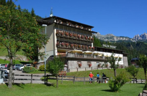 Hotel Val Di Fassa